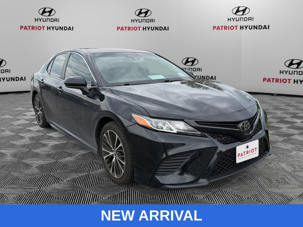 Used 2018 Toyota Camry SE