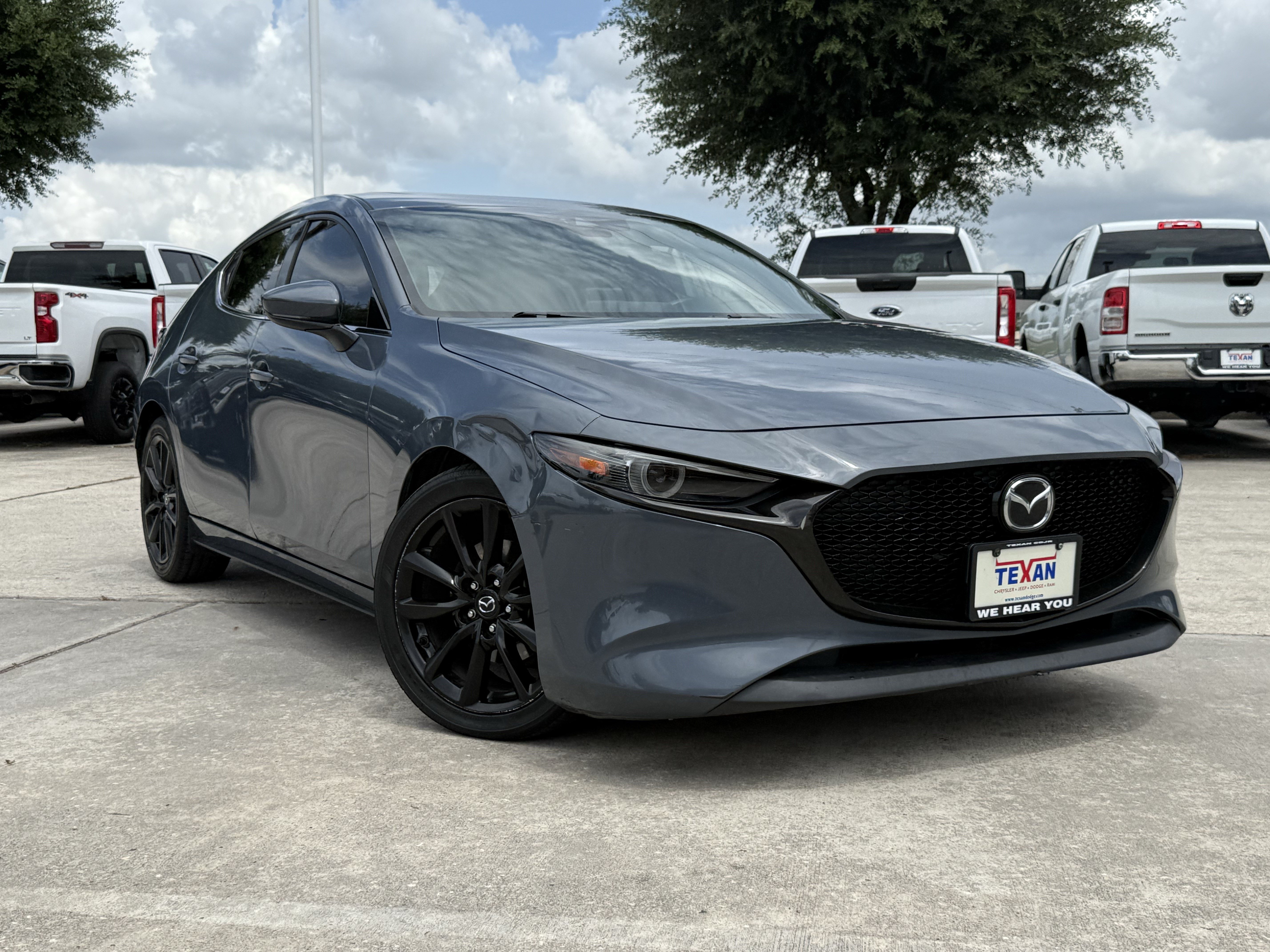 Used 2020 MAZDA MAZDA3 AWD Hatchback w/ Premium Pkg image 2