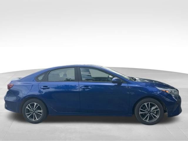 Used 2024 Kia Forte LXS FWD image 6