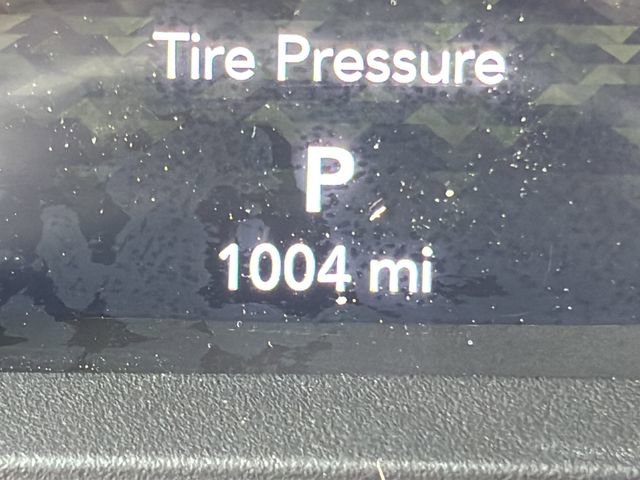 Certified 2025 Jeep Gladiator Rubicon w/ Convenience Group AWD/4WD image 16