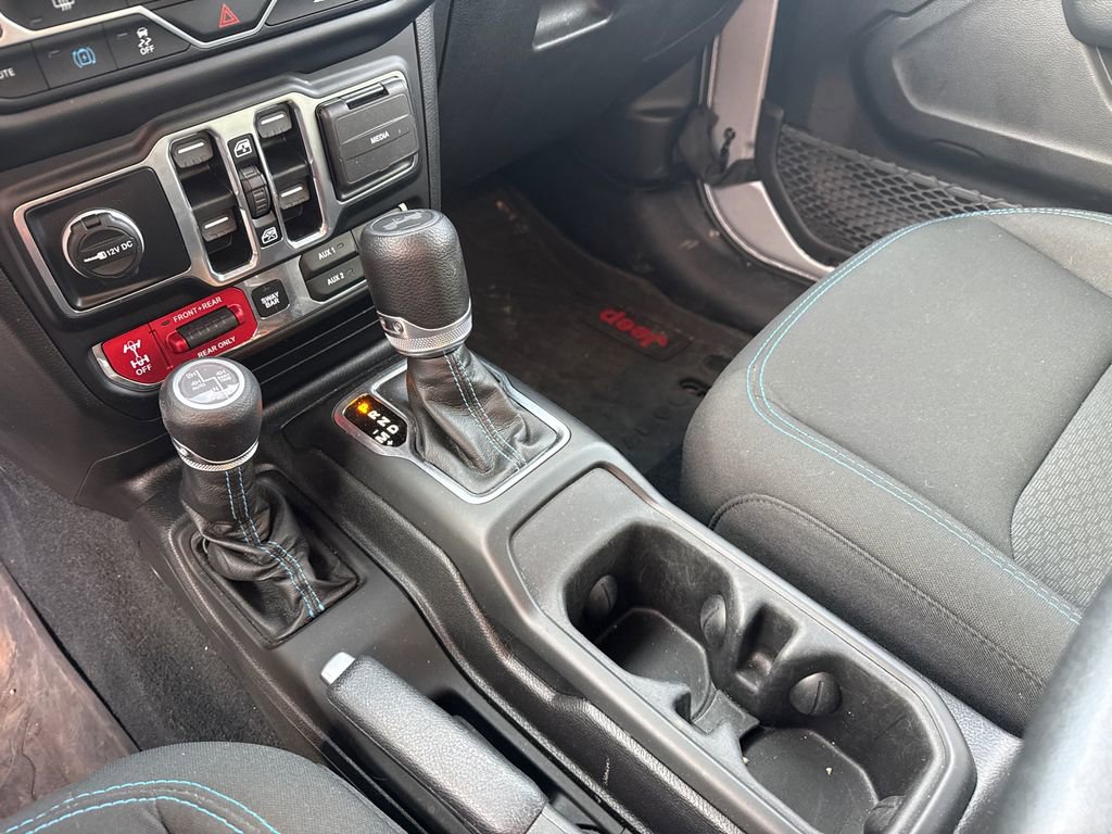 Used 2023 Jeep Wrangler Unlimited Rubicon 4xe image 18