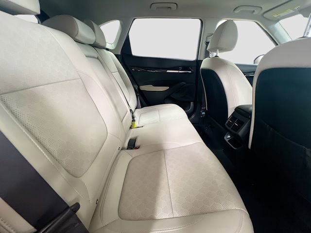 Certified 2023 Kia Seltos EX image 28