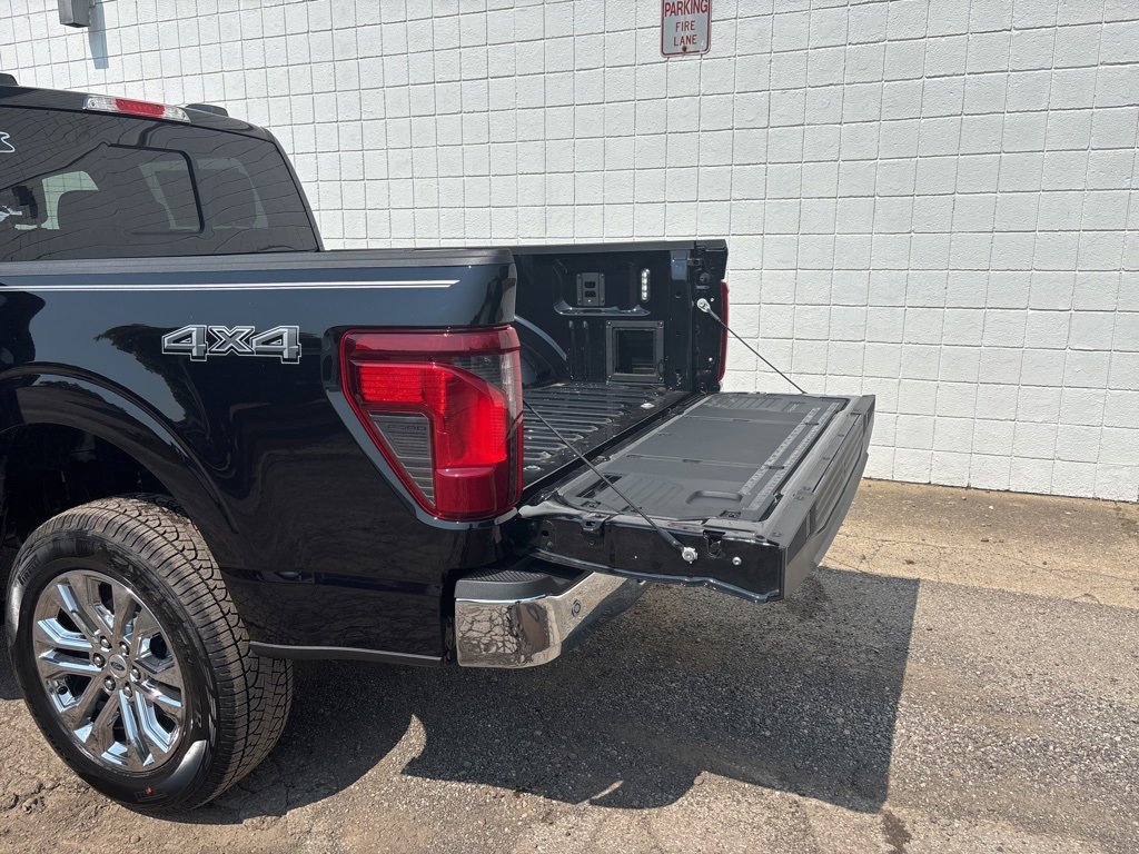 New 2025 Ford F150 XLT w/ Equipment Group 303A High image 23