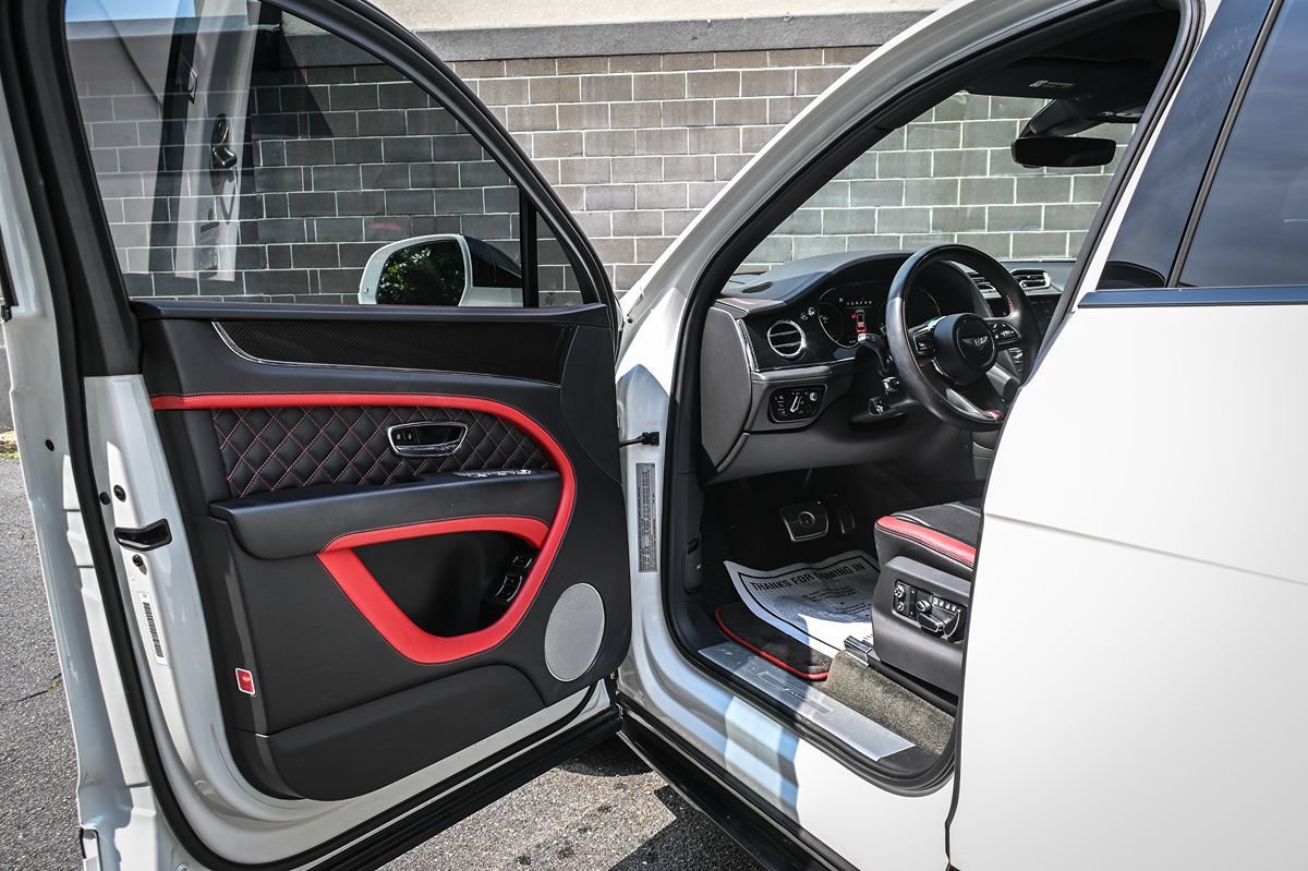 Used 2021 Bentley Bentayga Speed AWD/4WD image 8