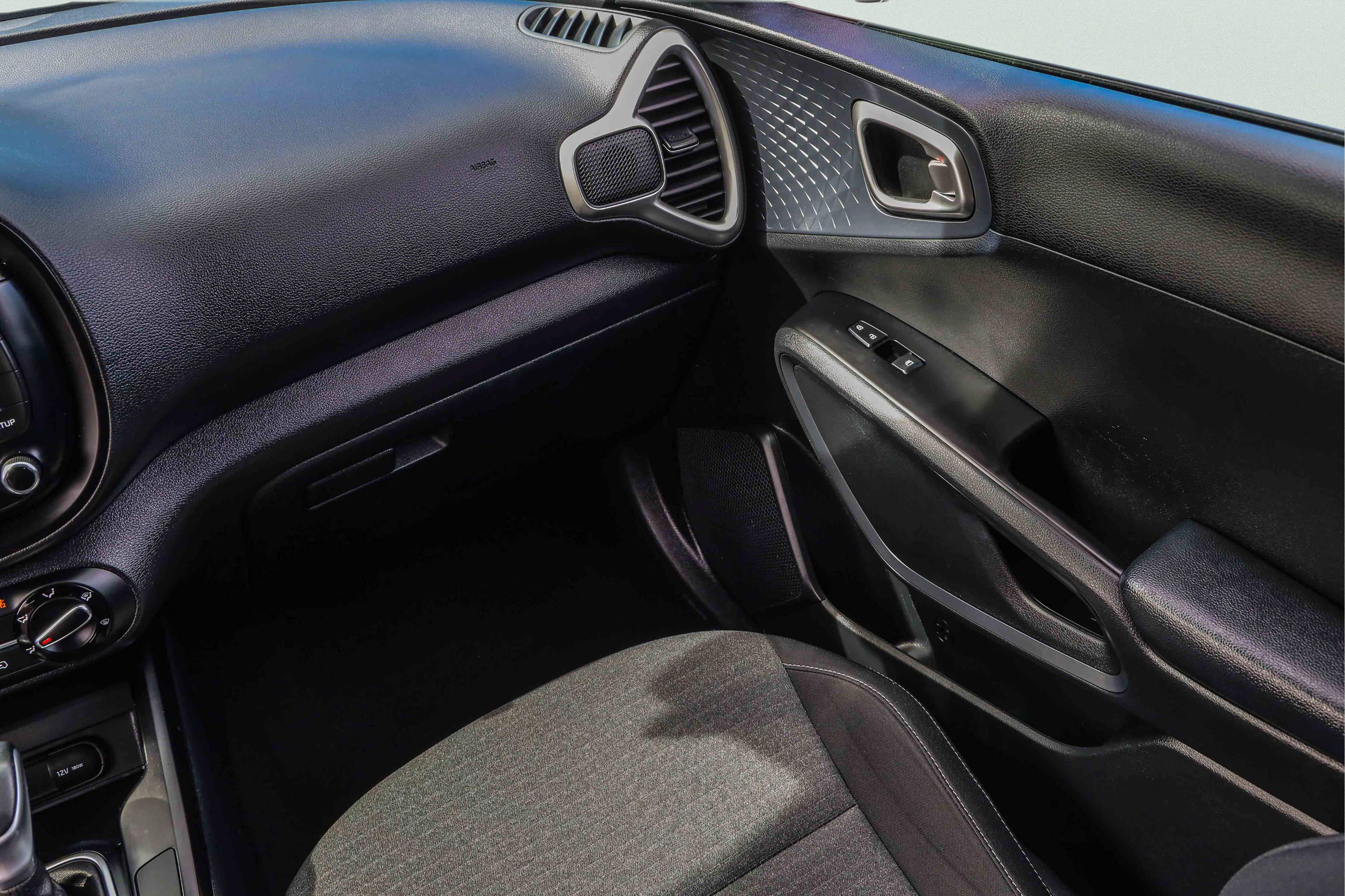 Used 2020 Kia Soul GT-Line FWD image 17