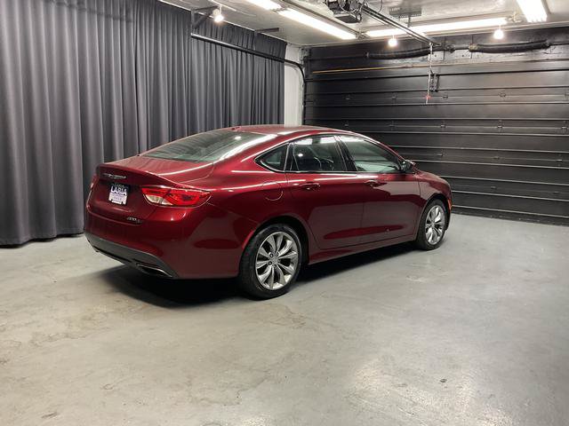 Used 2015 Chrysler 200 S w/ Comfort Group FWD image 5