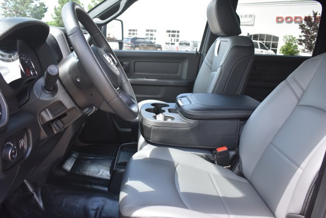 New 2026 RAM 3500 Tradesman w/ Chrome Appearance Group A AWD/4WD image 14