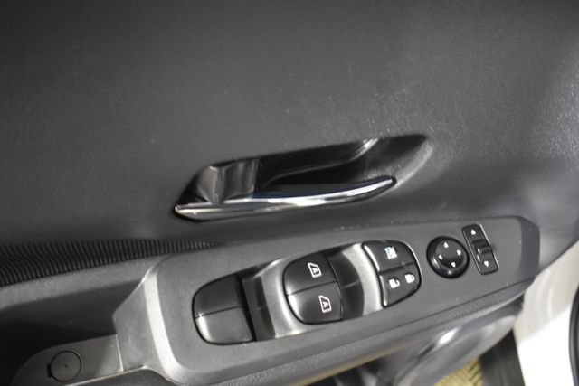 Used 2024 Nissan Kicks SV FWD image 8