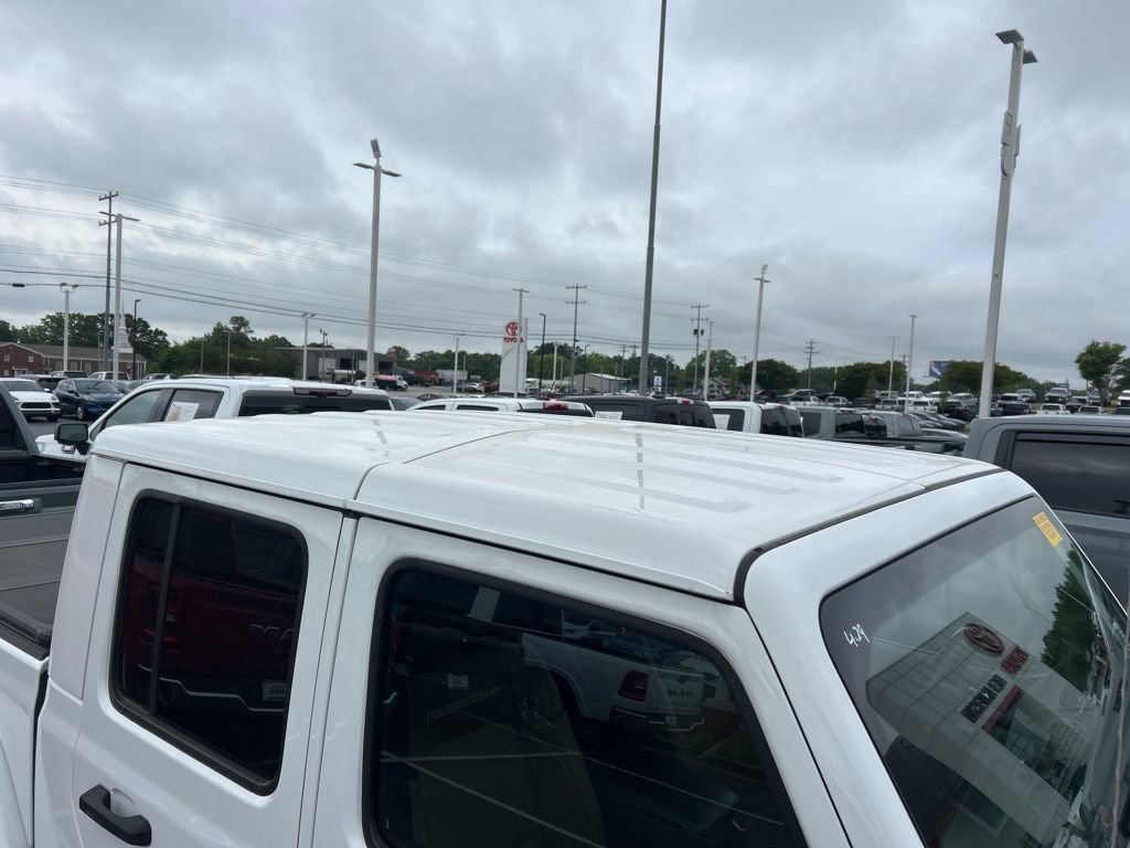 Used 2020 Jeep Gladiator Rubicon AWD/4WD image 3