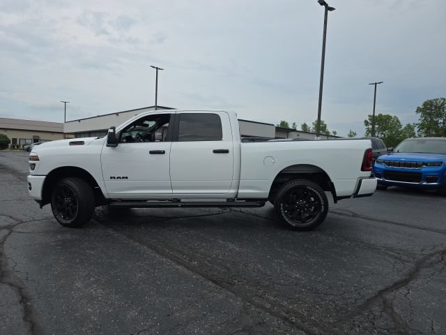 Used 2025 RAM 2500 Big Horn AWD/4WD image 3