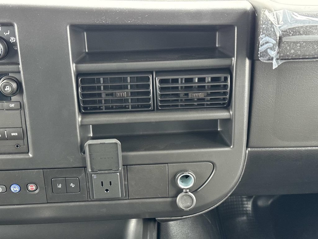 New 2026 Chevrolet Express 2500 w/ Driver Convenience Package RWD image 4