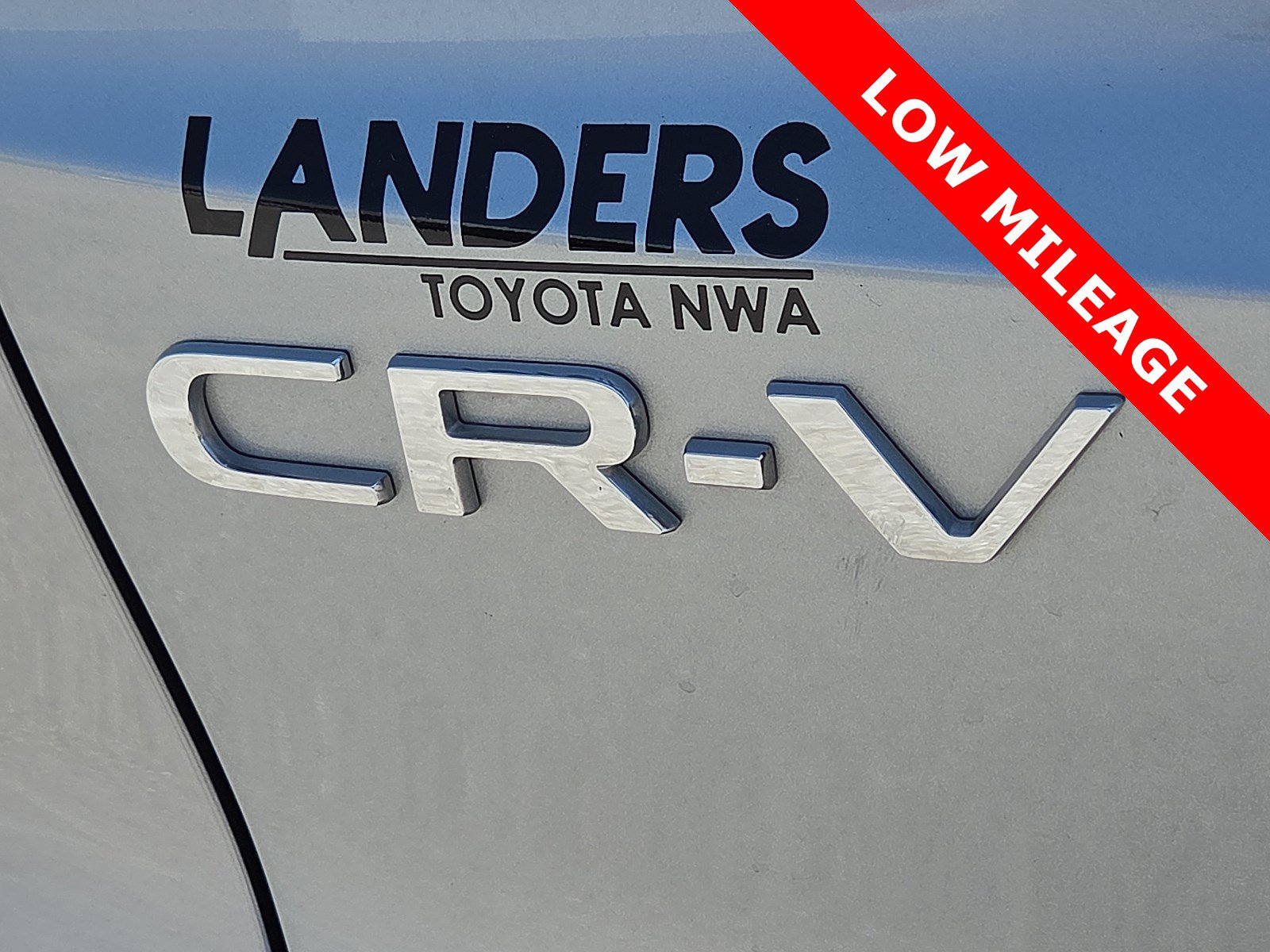 Used 2025 Honda CR-V LX image 8