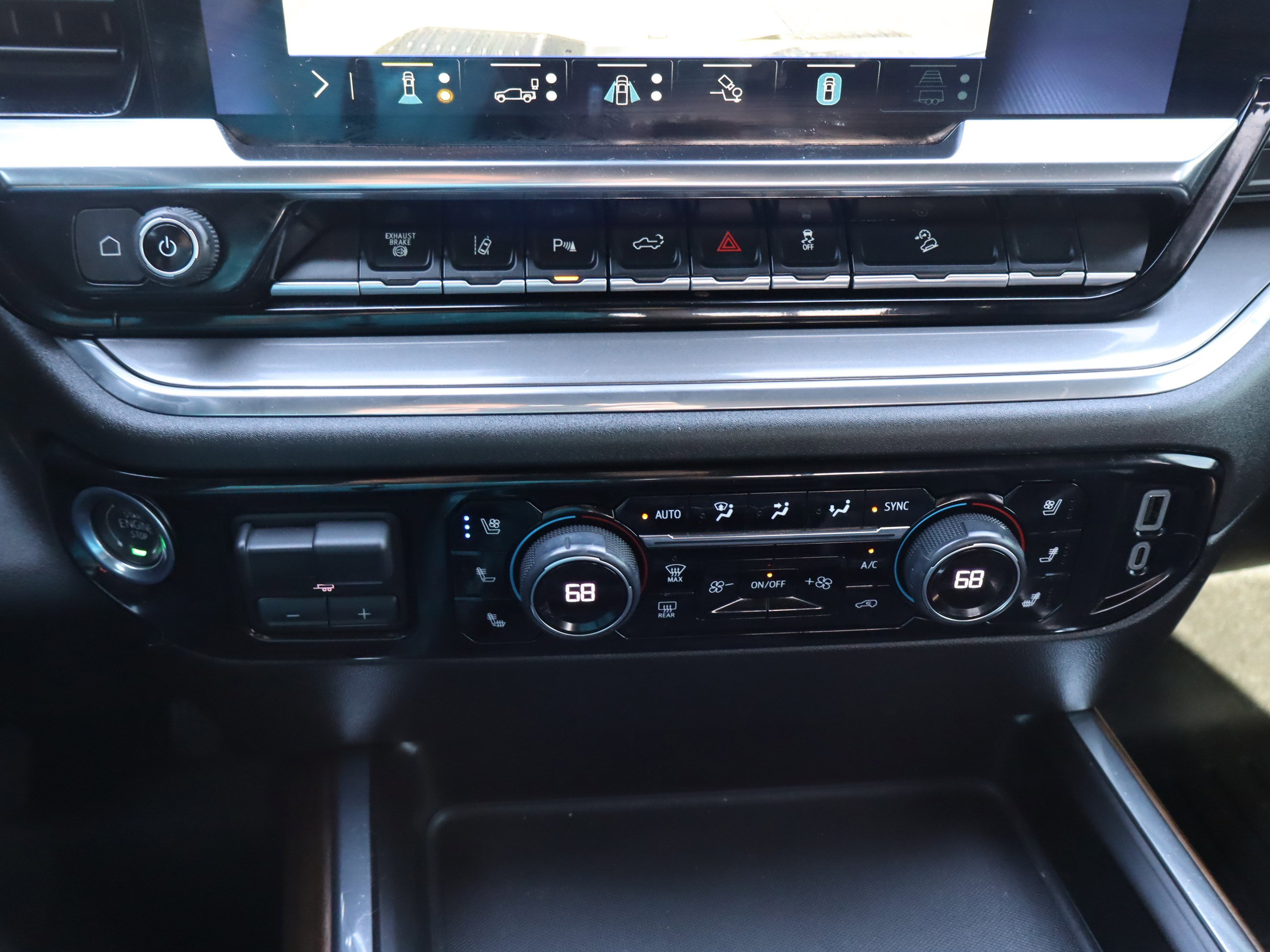 Used 2024 Chevrolet Silverado 2500 High Country w/ High Country Premium Package image 33