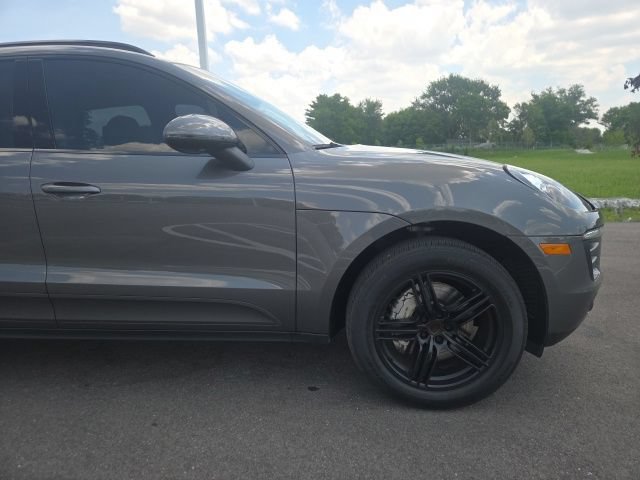 Used 2016 Porsche Macan S AWD/4WD image 4