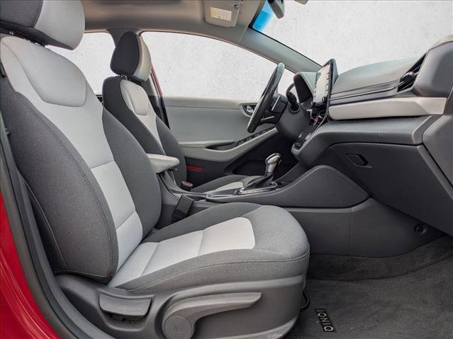 Used 2020 Hyundai Ioniq SEL image 17