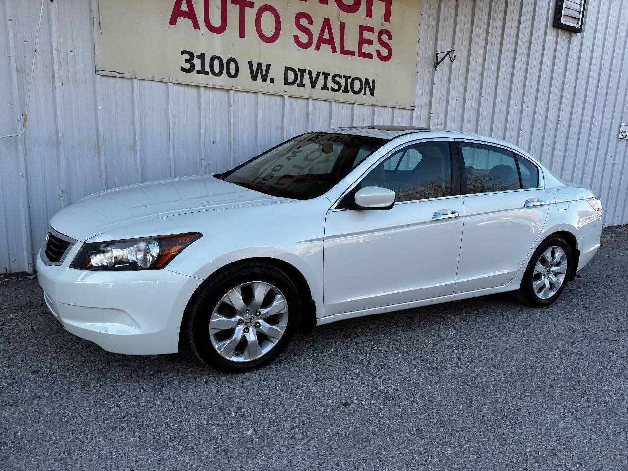 Used 2010 Honda Accord EX-L image 8