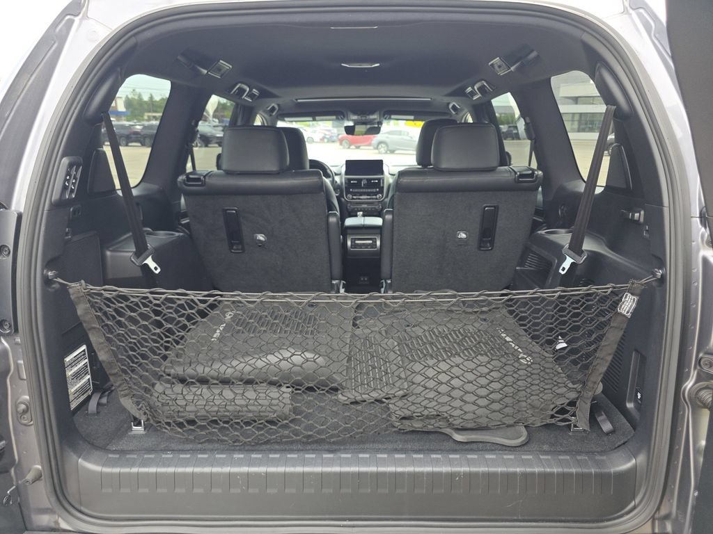 Certified 2023 Lexus GX 460 Luxury w/ Sport Design Package AWD/4WD image 11