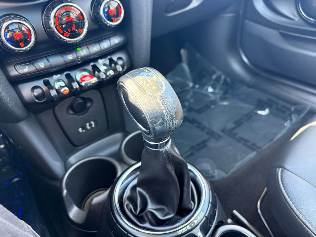 Used 2015 MINI Cooper 2-Door Hardtop image 21