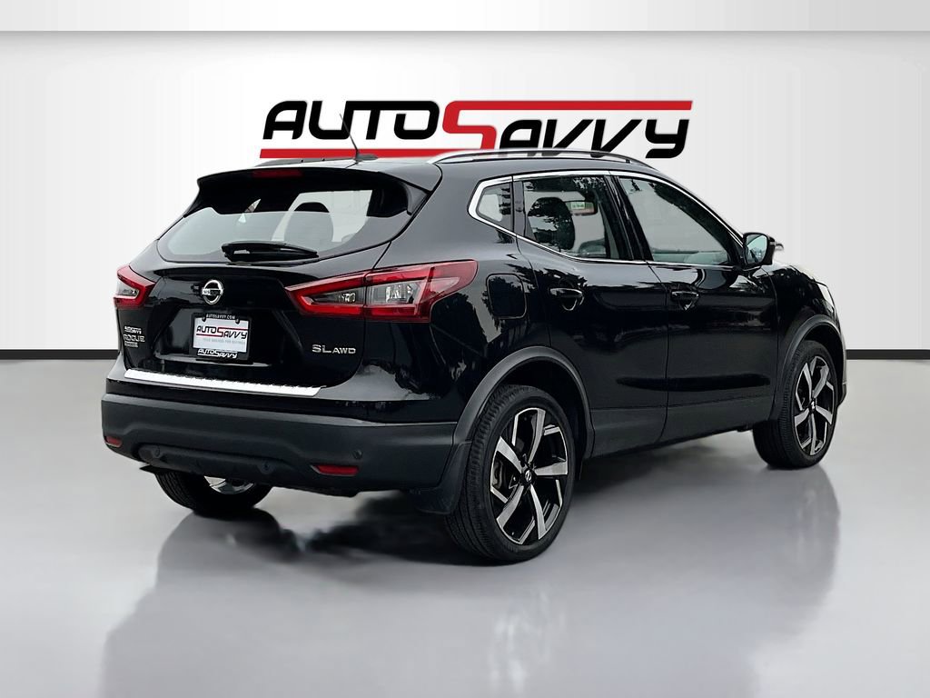 Used 2022 Nissan Rogue Sport SL w/ Premium Package image 7