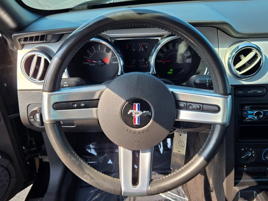 Used 2008 Ford Mustang GT Premium RWD image 26