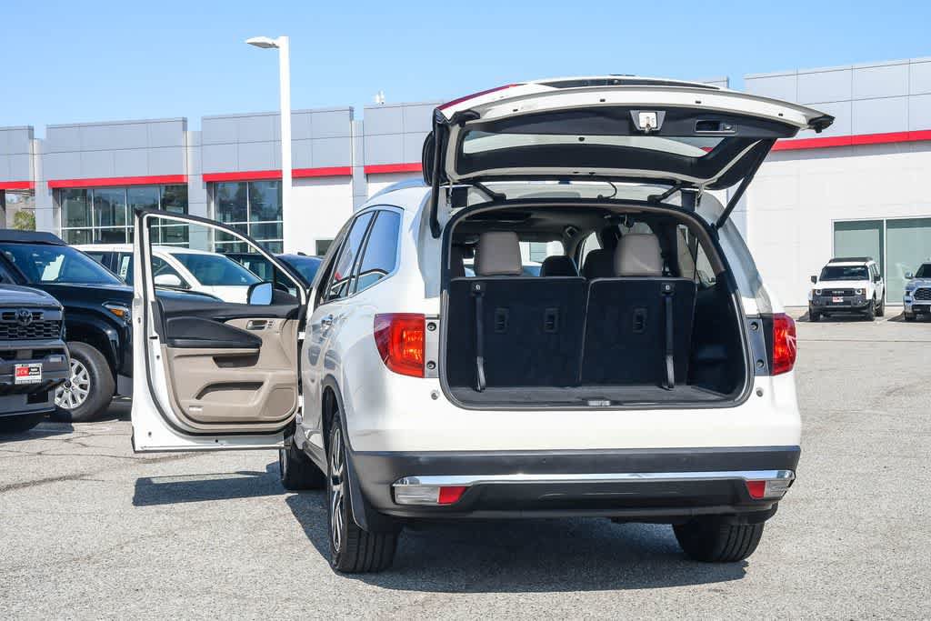 Used 2016 Honda Pilot Touring image 29