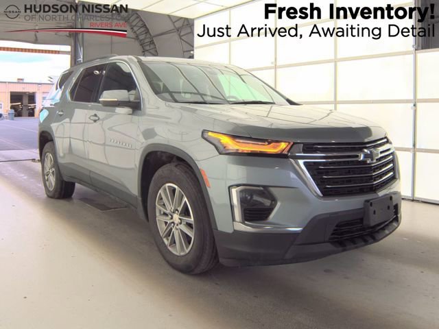 Used 2023 Chevrolet Traverse LT AWD/4WD image 1