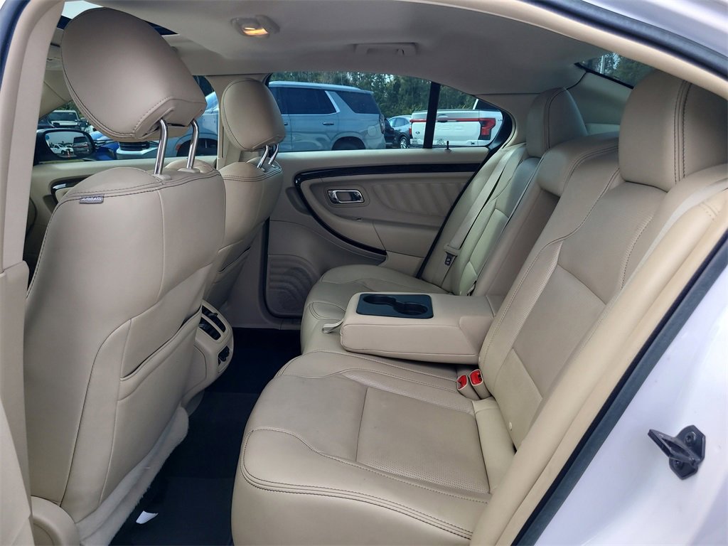 Used 2018 Ford Taurus Limited image 11