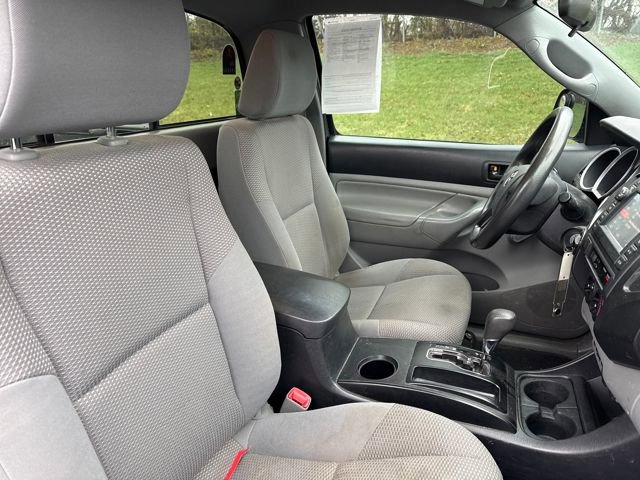Used 2013 Toyota Tacoma 4x4 Regular Cab image 13