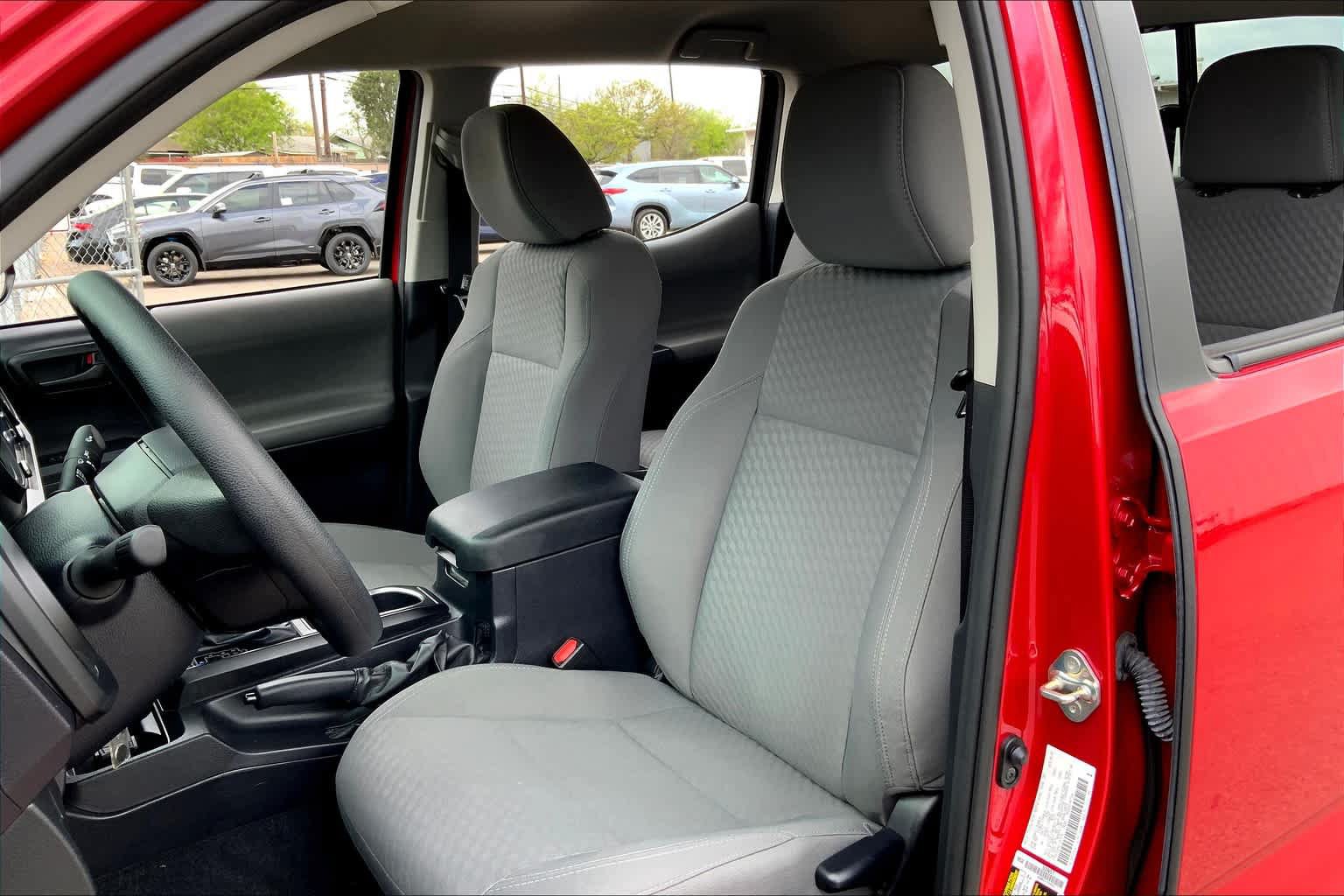 Used 2020 Toyota Tacoma SR w/ SR Convenience Package RWD image 8