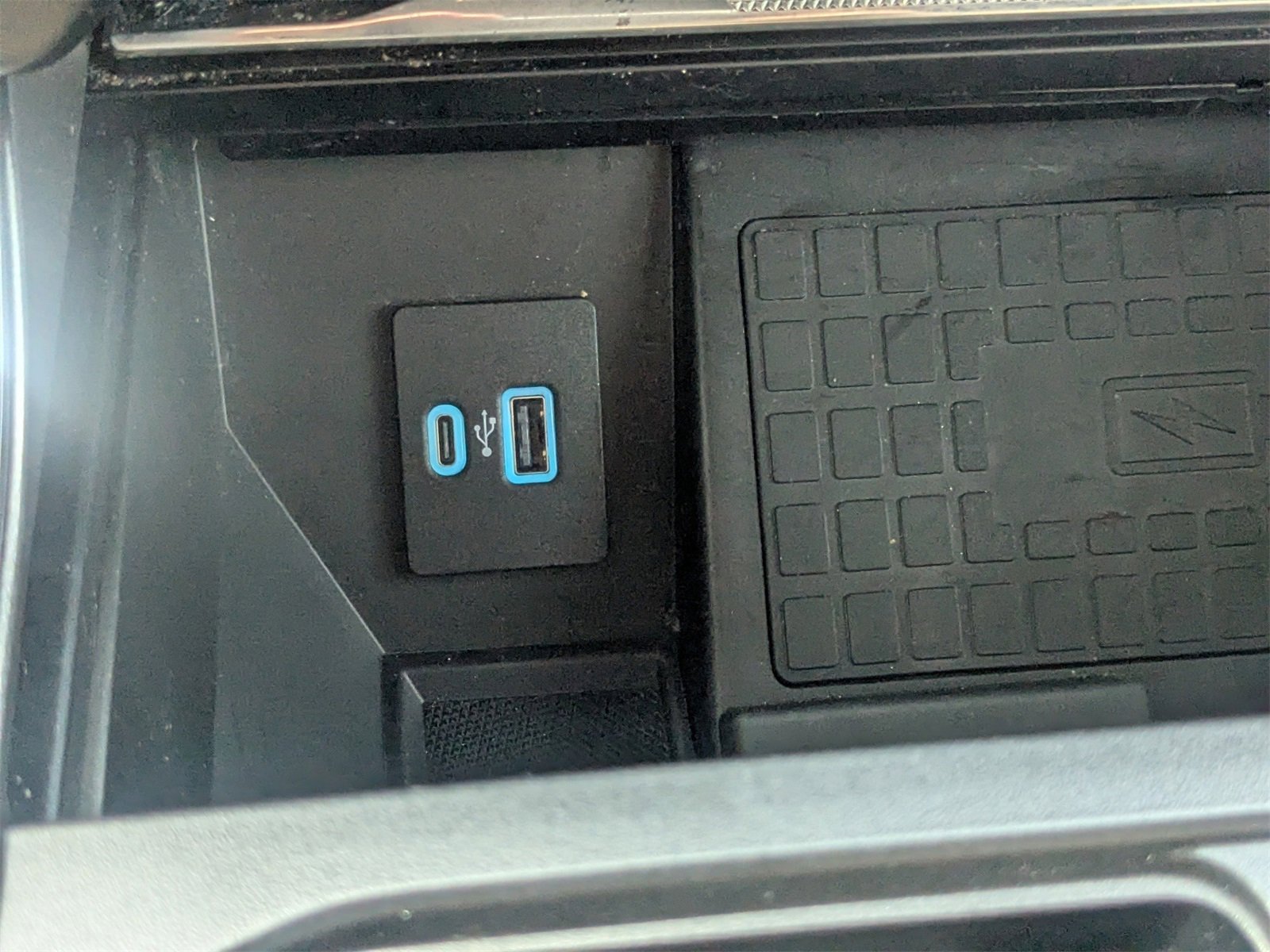 Used 2022 Ford F150 Lariat w/ Equipment Group 502A High image 25