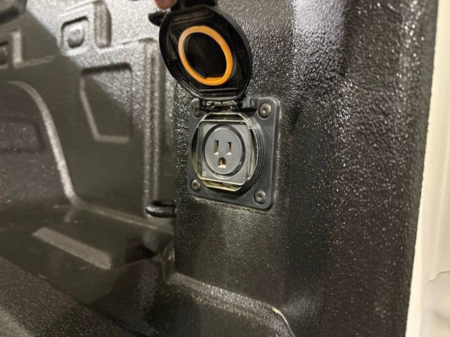 Certified 2022 GMC Sierra 1500 Denali w/ Denali Premium Package image 8