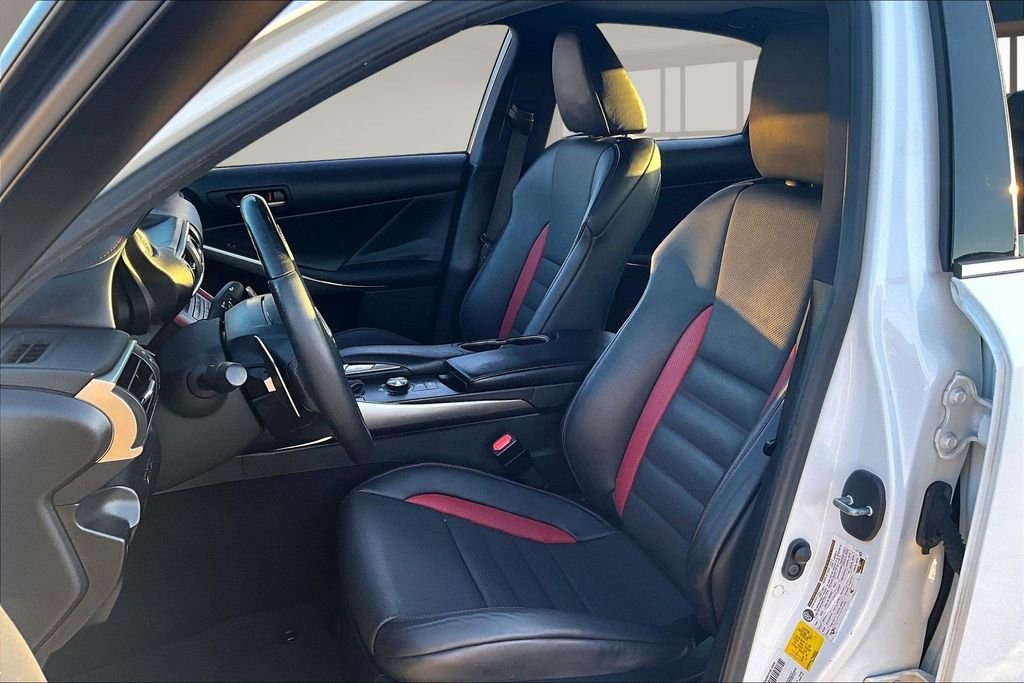 Used 2019 Lexus IS 300 image 20