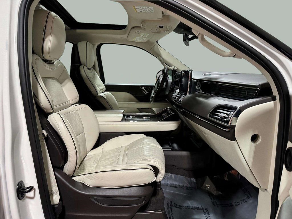 Used 2021 Lincoln Navigator L Black Label w/ Special Edition Package image 29