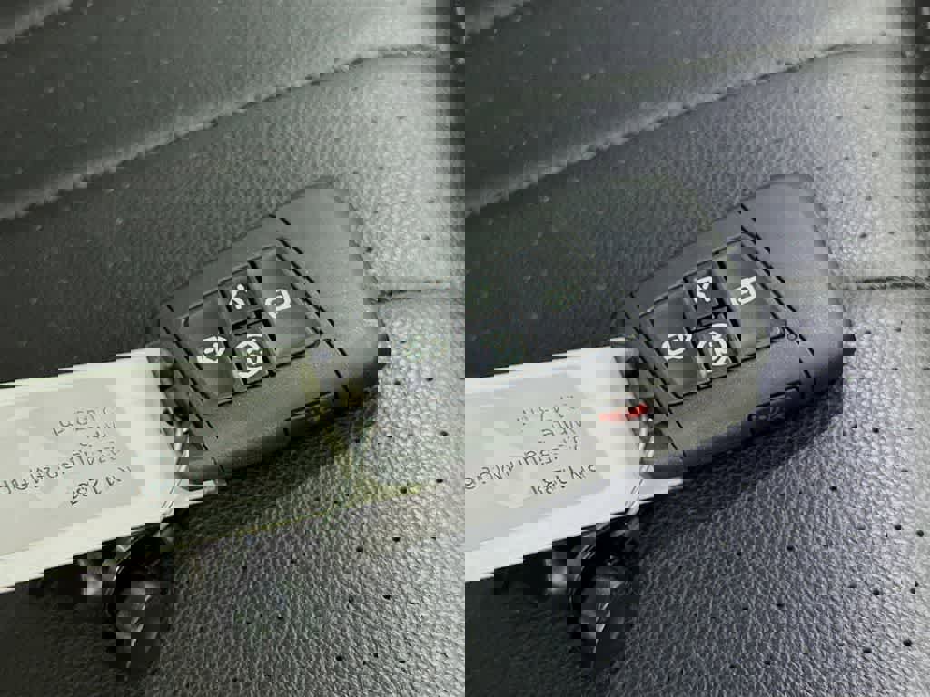 Used 2024 Volkswagen Tiguan SE R-Line image 22