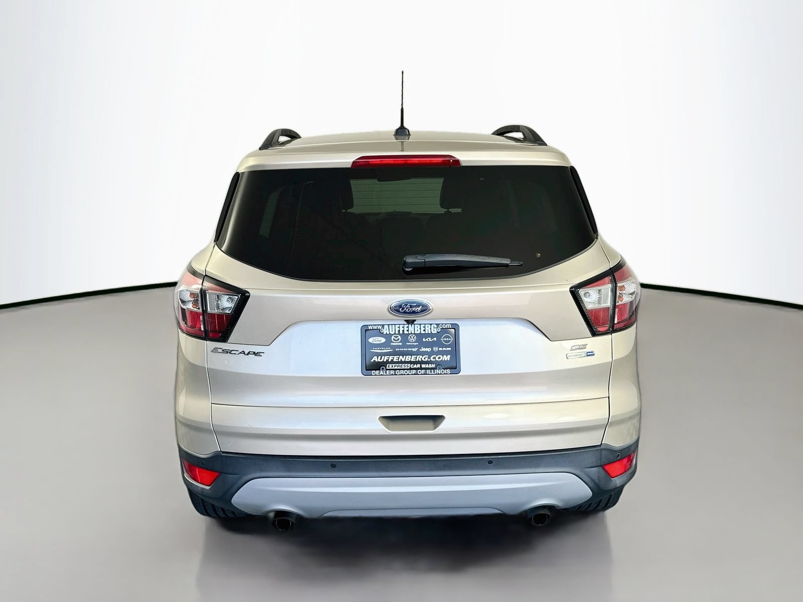 Used 2017 Ford Escape SE w/ SE Leather Comfort Package AWD/4WD image 6