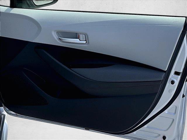 Used 2021 Toyota Corolla LE FWD image 19