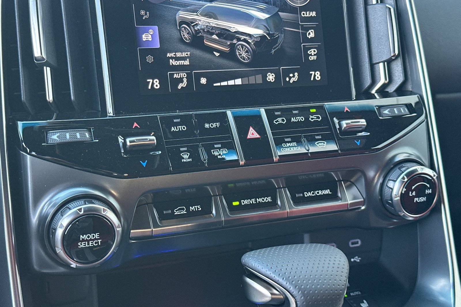 New 2026 Lexus LX 600 F Sport w/ Accessory Package (2T) AWD/4WD image 16