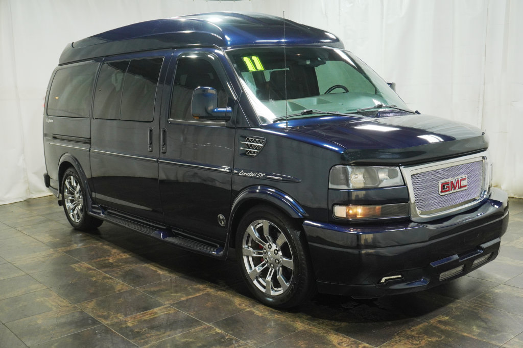 Used 2011 GMC Savana 1500 LT w/ LT Preferred Equipment Group AWD/4WD image 1