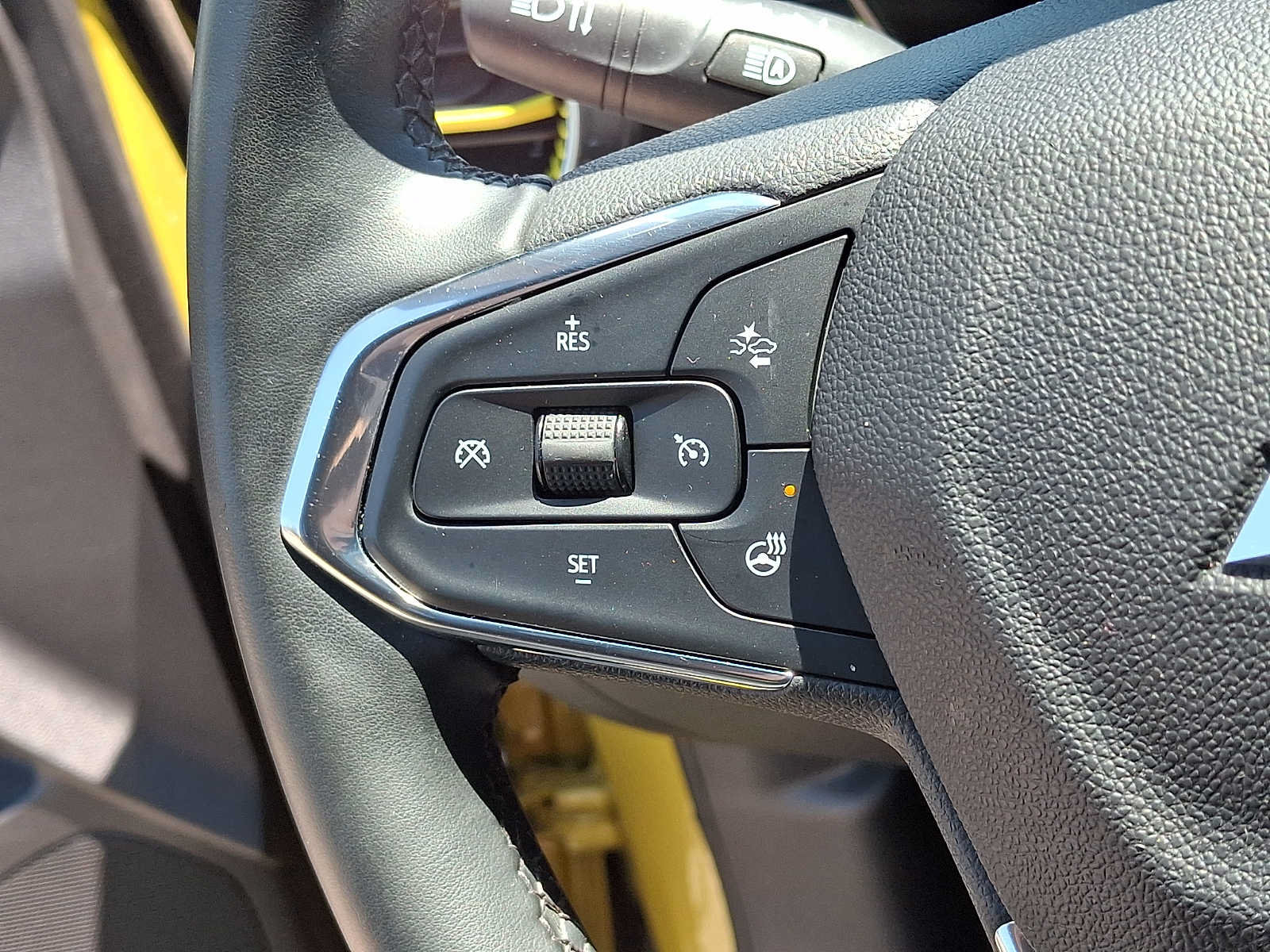 Certified 2024 Chevrolet Trax ACTIV w/ Sunroof Package FWD image 21