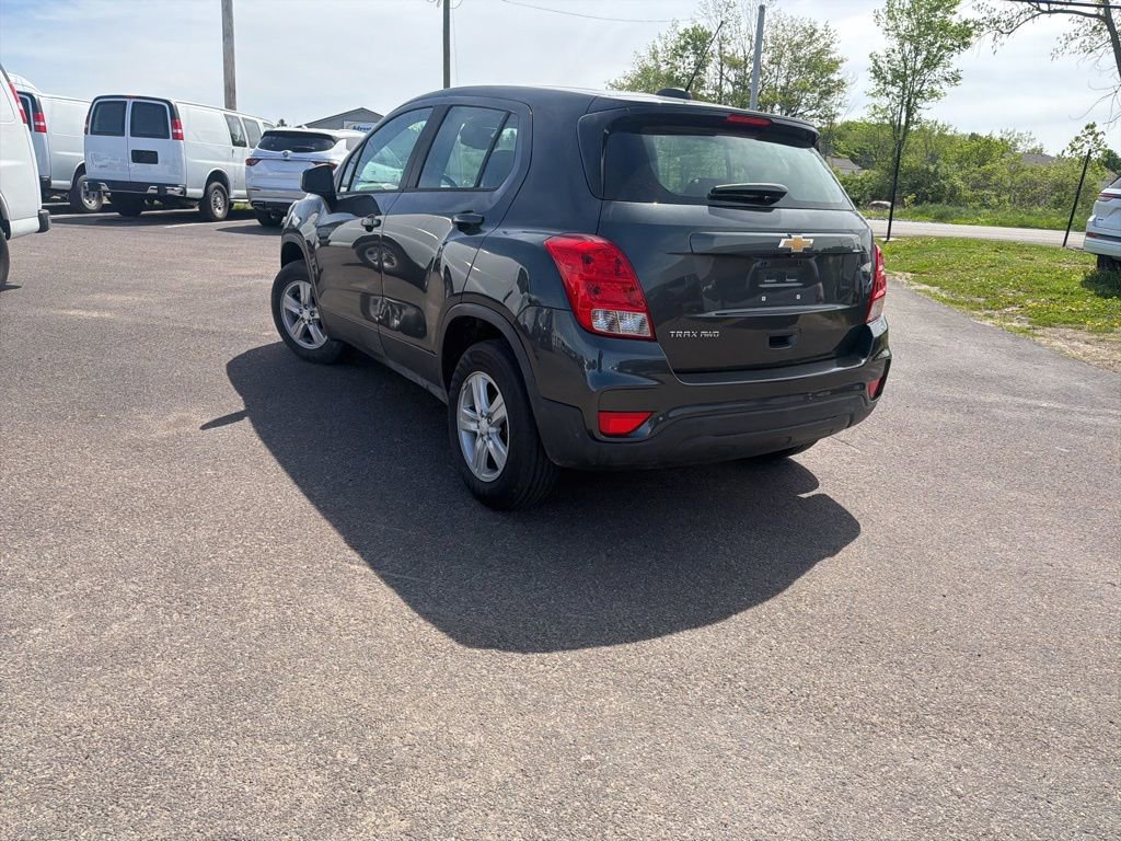 Used 2020 Chevrolet Trax LS AWD/4WD image 5
