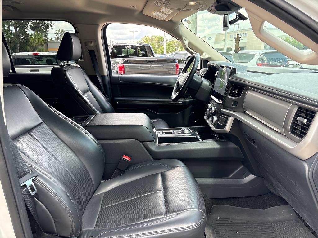 Used 2022 Ford Expedition Max XLT RWD image 28
