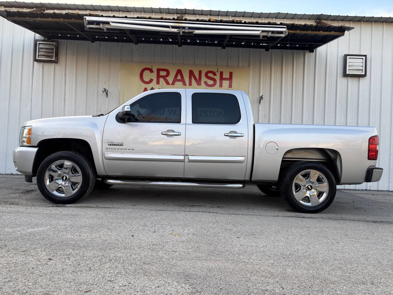 Used 2011 Chevrolet Silverado 1500 LT w/ Texas Edition image 6