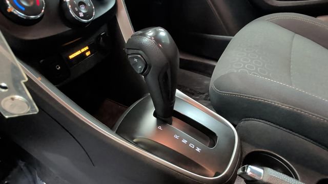 Used 2020 Chevrolet Trax LS w/ Tint and Cruise Package AWD/4WD image 18