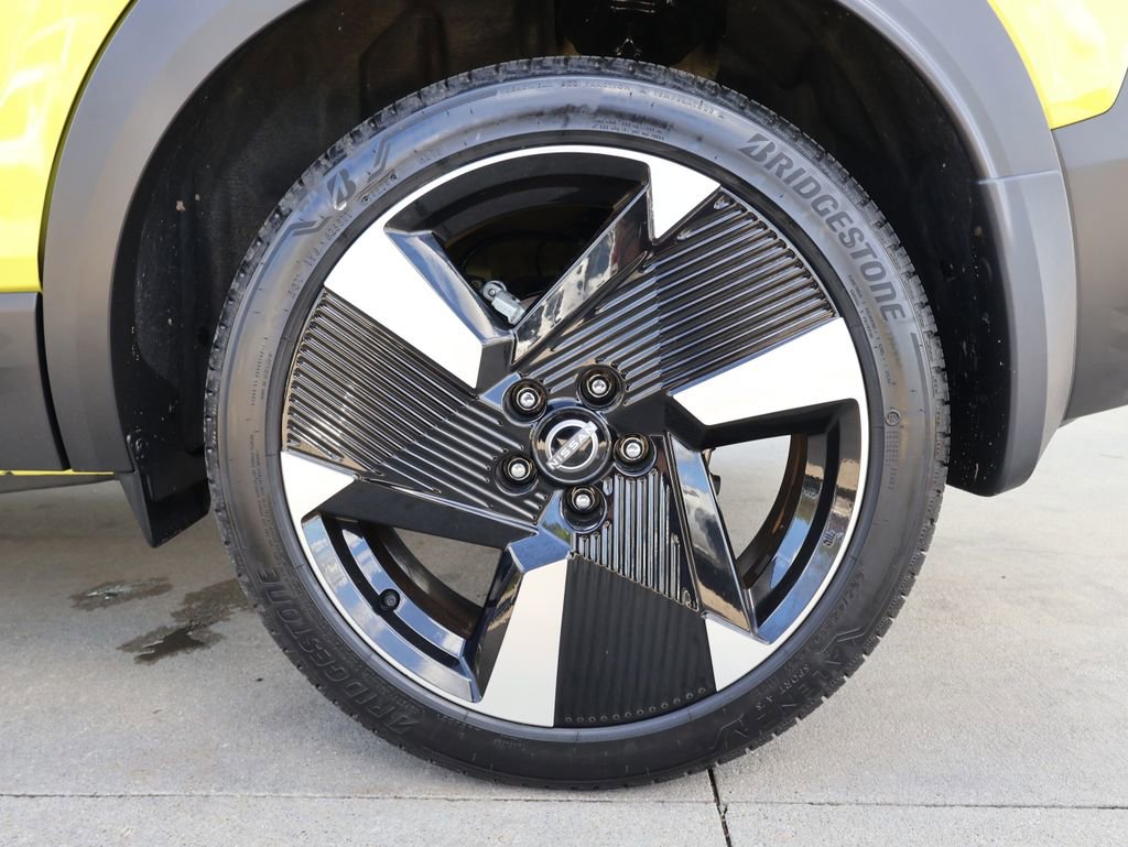 Used 2025 Nissan Kicks SR image 36