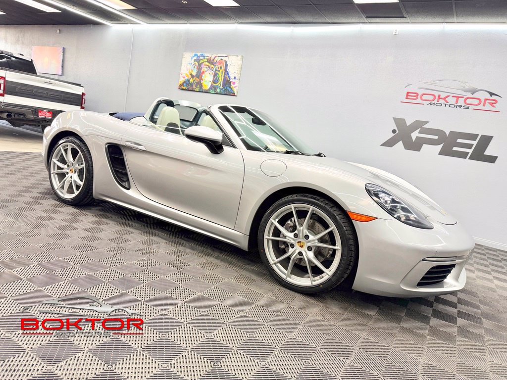 Used 2018 Porsche 718 Boxster RWD image 1