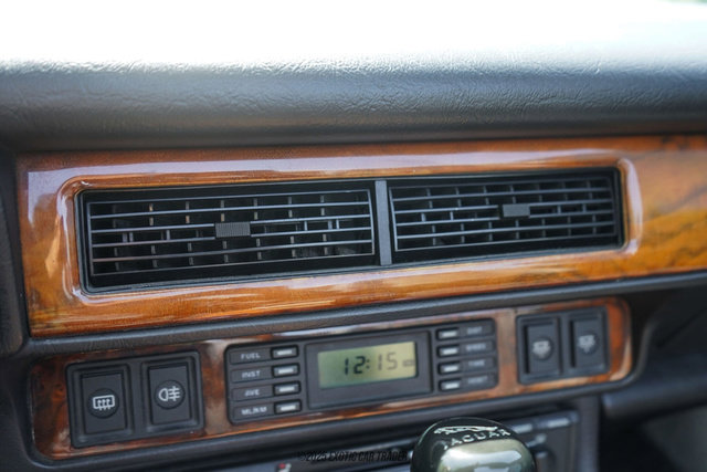 Used 1994 Jaguar XJS 4.0 Convertible image 37