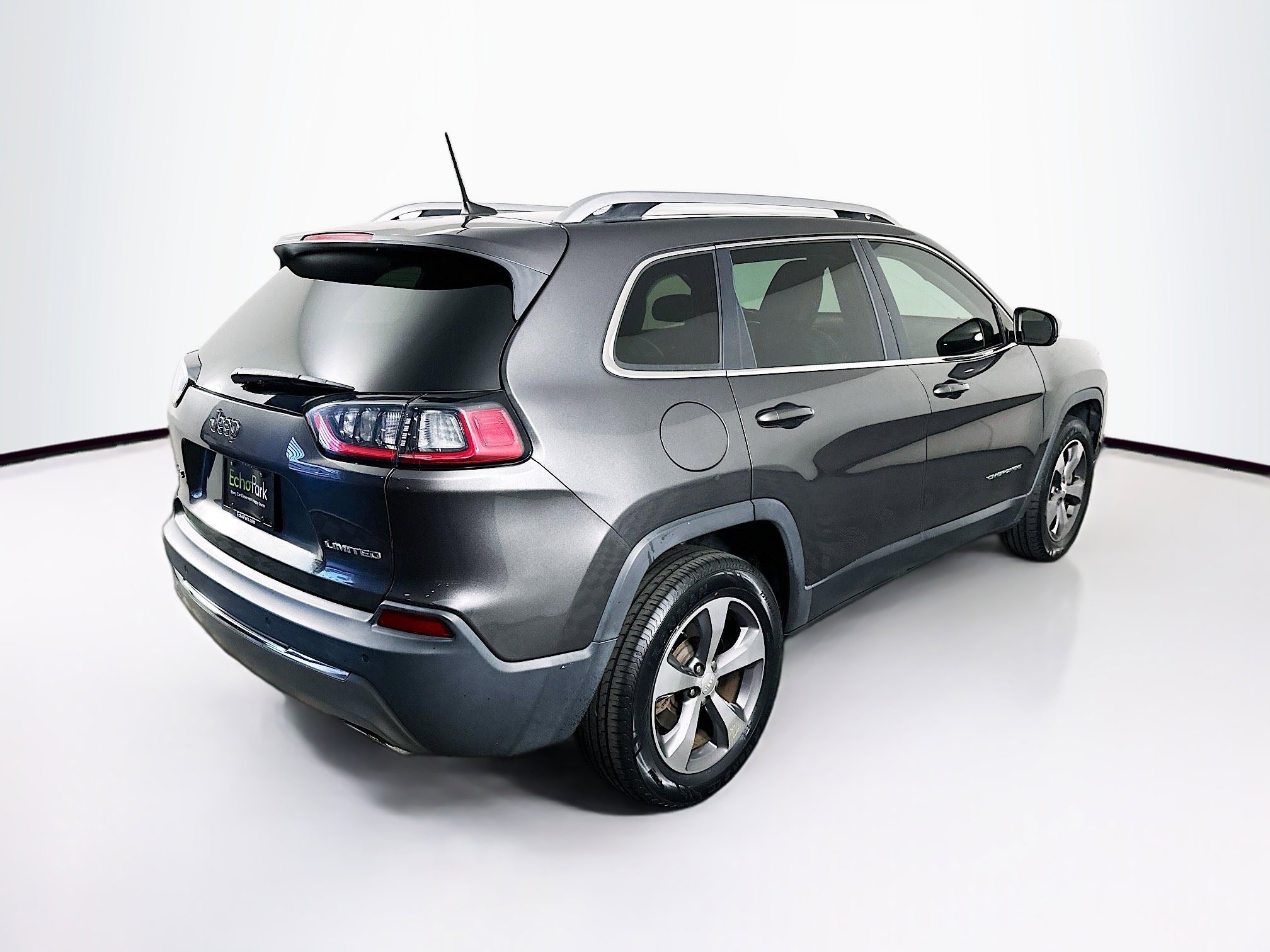 Used 2019 Jeep Cherokee Limited image 9