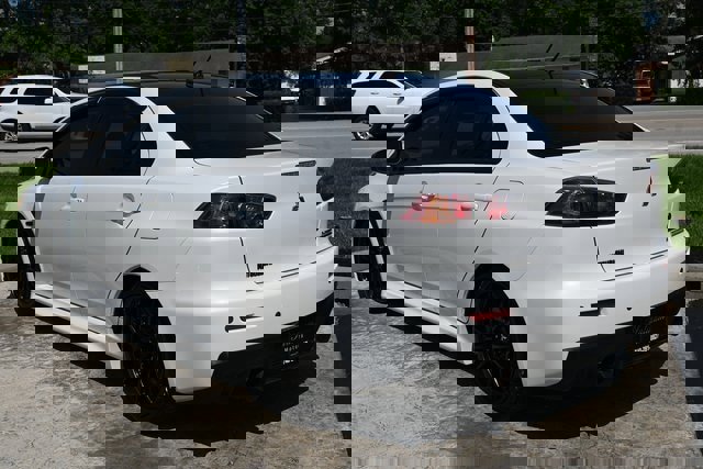 Used 2015 Mitsubishi Lancer Evolution Final Edition image 7