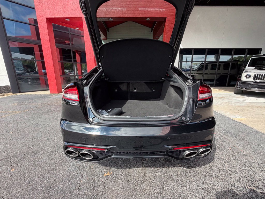 Used 2023 Kia Stinger GT2 image 9