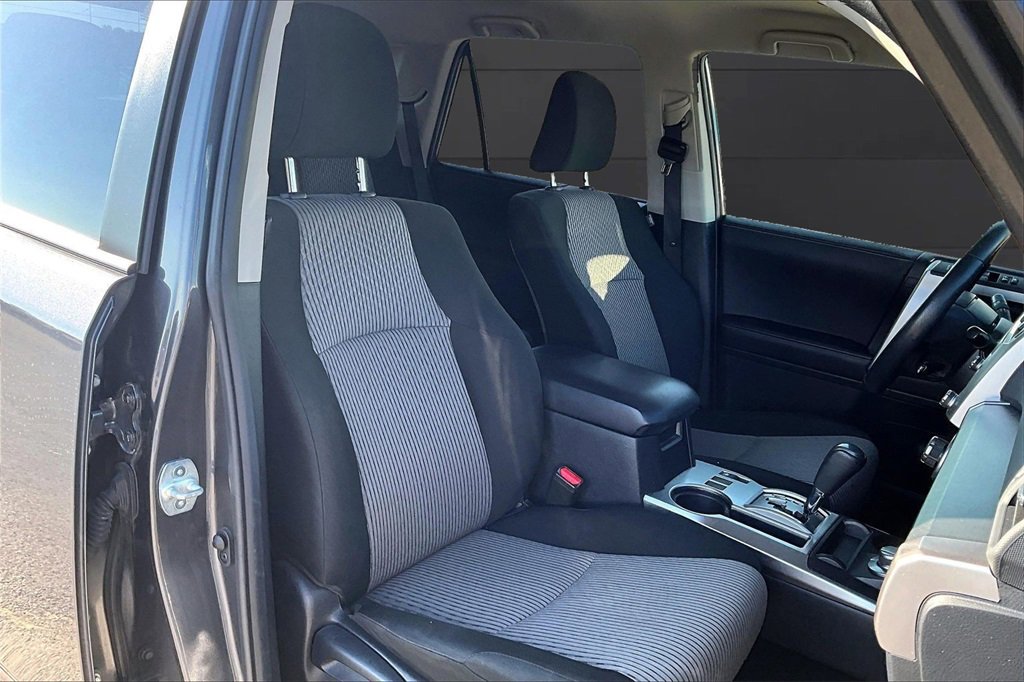 Used 2021 Toyota 4Runner SR5 image 6